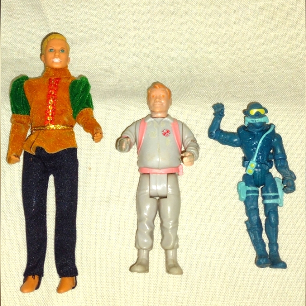 Lot of 3 vintage action figures.
